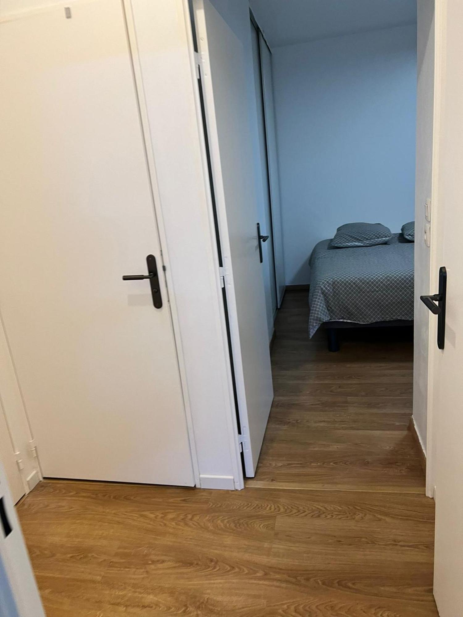 Appartement 5Min Gare Rer Disneyland Paris Val D'Europe La Vallee Village Parking Inclus Montévrain Eksteriør bilde