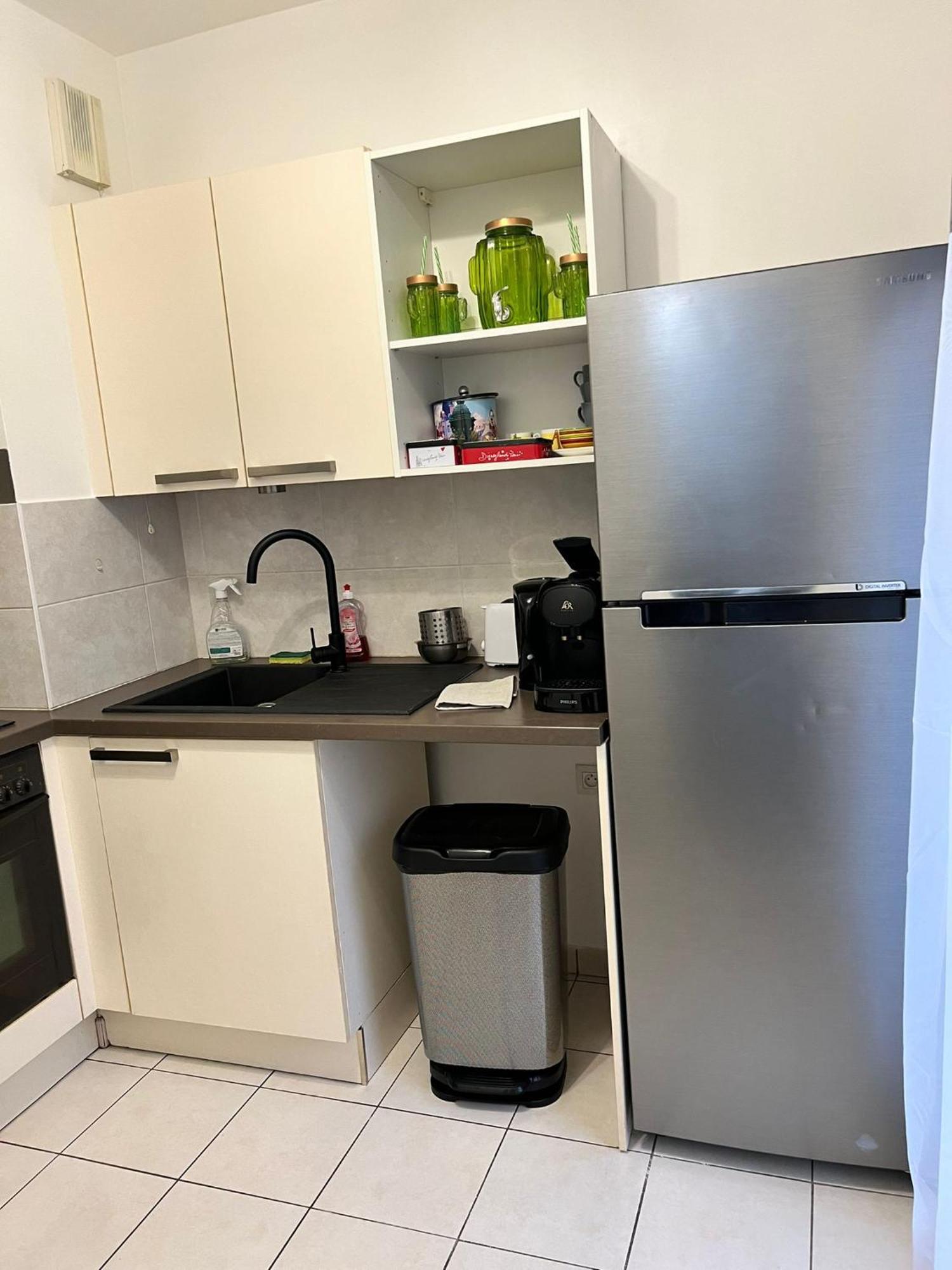 Appartement 5Min Gare Rer Disneyland Paris Val D'Europe La Vallee Village Parking Inclus Montévrain Eksteriør bilde