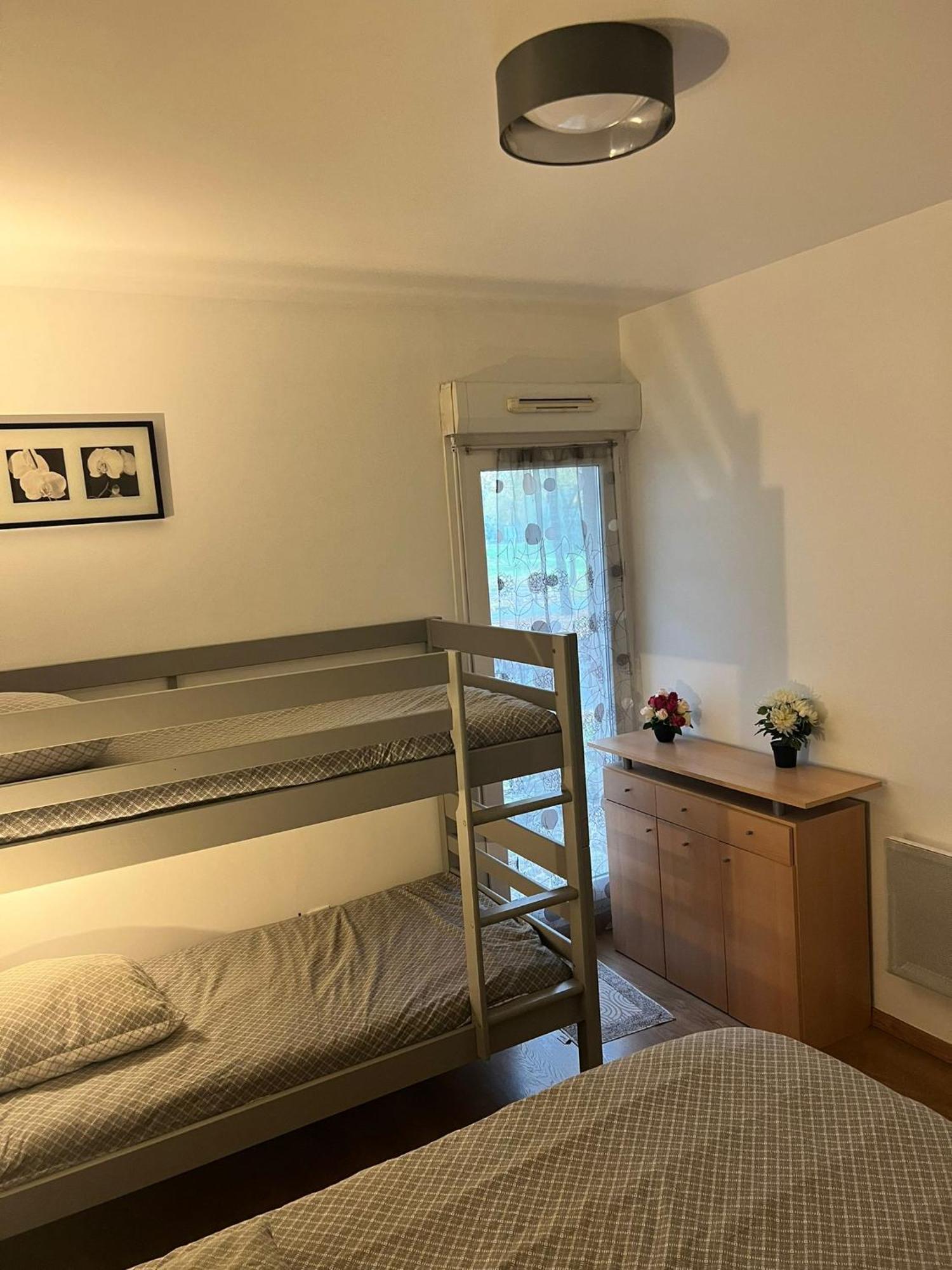 Appartement 5Min Gare Rer Disneyland Paris Val D'Europe La Vallee Village Parking Inclus Montévrain Eksteriør bilde